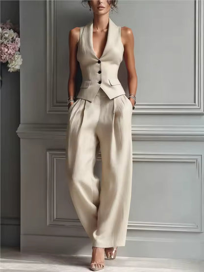 PAULA | Traje de dos piezas con cuello en V y botones